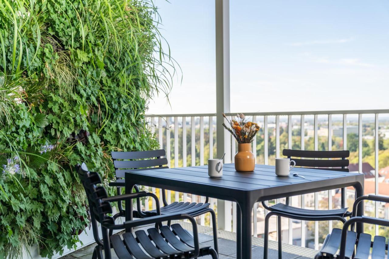 Black F Tower - Serviced Apartments Friburgo de Brisgovia Exterior foto